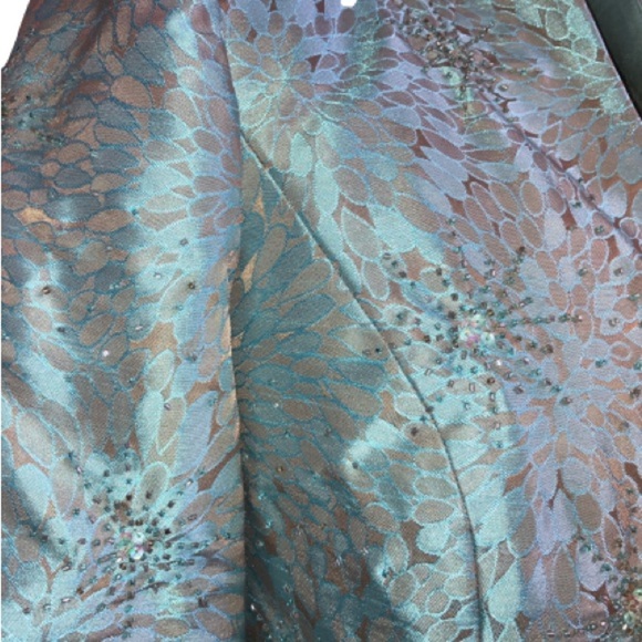 R&M Richards 2 piece beaded dress set, sz 8 - Picture 4 of 7